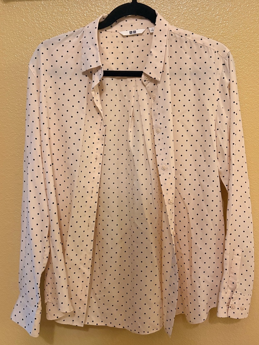 Uniqlo White Shirt Jacket with Black Polka Dots